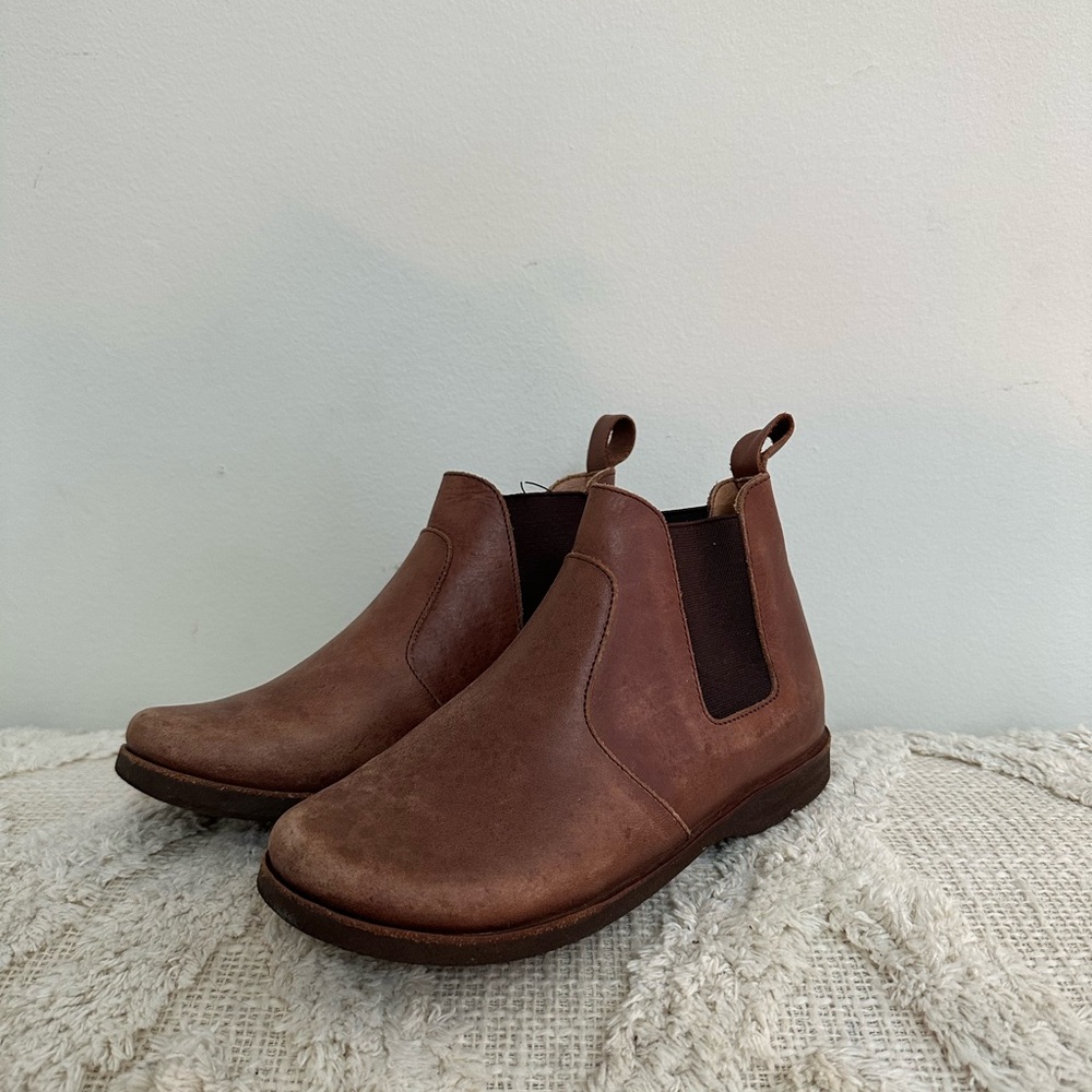Classic Brown Kids Chelsea Boots